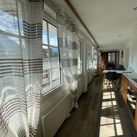 Moderne Einzigartige Wohnung In อัลท์ดอร์ฟ ภายนอก รูปภาพ